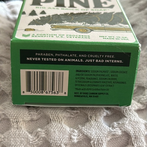 Duke Cannon supply Co. ILLEGALLY cut Pine big ass brick of soap BAR SOAP NEW🌲 - Picture 4 of 6